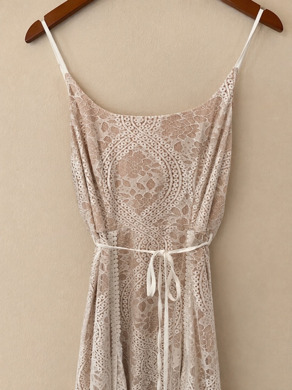 Selfie Leslie Palm Springs Lace Overlay Maxi Dress White AU 14 US XL Romantic - Picture 5 of 12